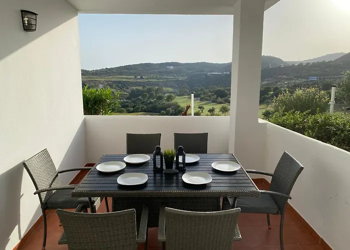 Luxury And Secluded Set In Valle