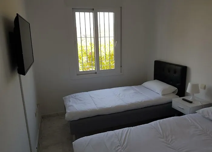 Luxury And Secluded Set In Valle Appartamento Estepona